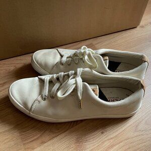 sperry cream Sneakers